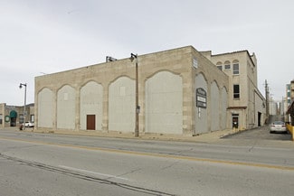 Plus de détails pour 3831 W Wells St, Milwaukee, WI - Industriel à vendre