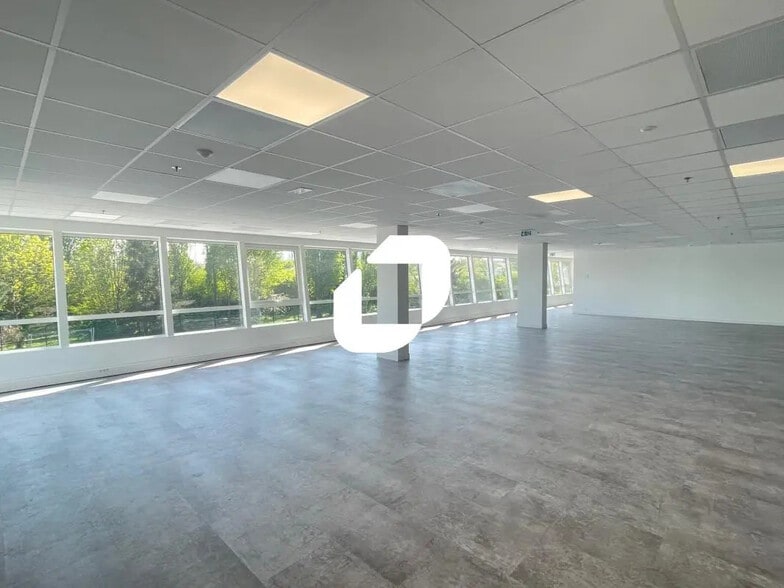 Industrial in Rosny-sous-Bois for lease - Interior Photo - Image 2 of 6