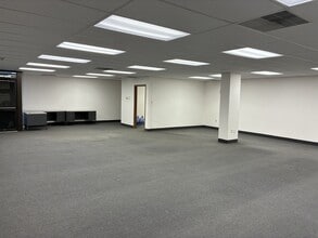 513 E 8th St, Holland, MI à louer Photo intérieure- Image 2 de 5