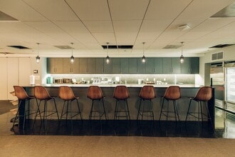 705-711 SW Alder St, Portland, OR for lease Building Photo- Image 2 of 7