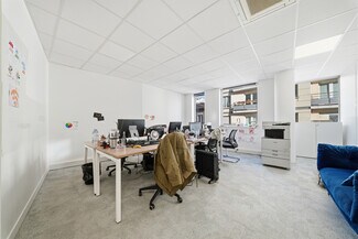 Plus de détails pour Bureau à vendre