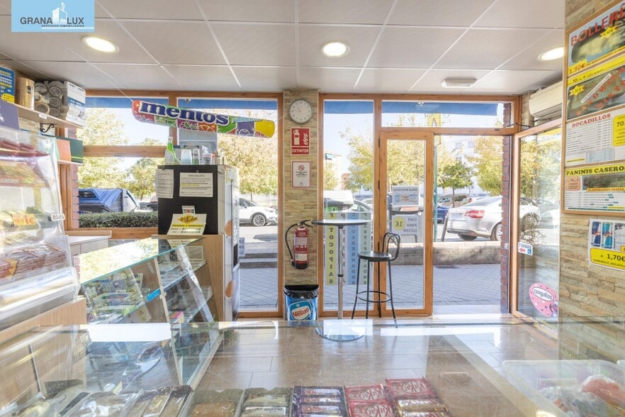 Retail in Granada, Granada for sale - Building Photo - Image 3 of 22