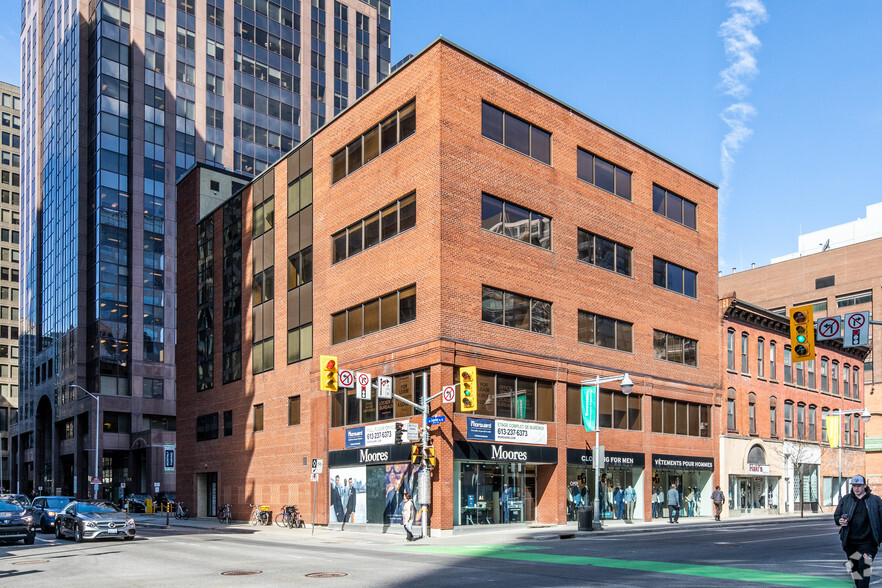 301 Laurier Ave W, Ottawa, ON for lease - Primary Photo - Image 1 of 1