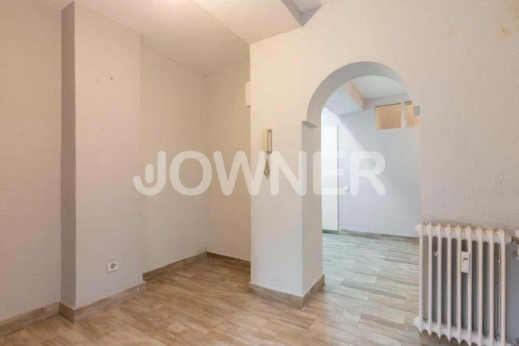 Office in Madrid, Madrid for lease Interior Photo- Image 1 of 15