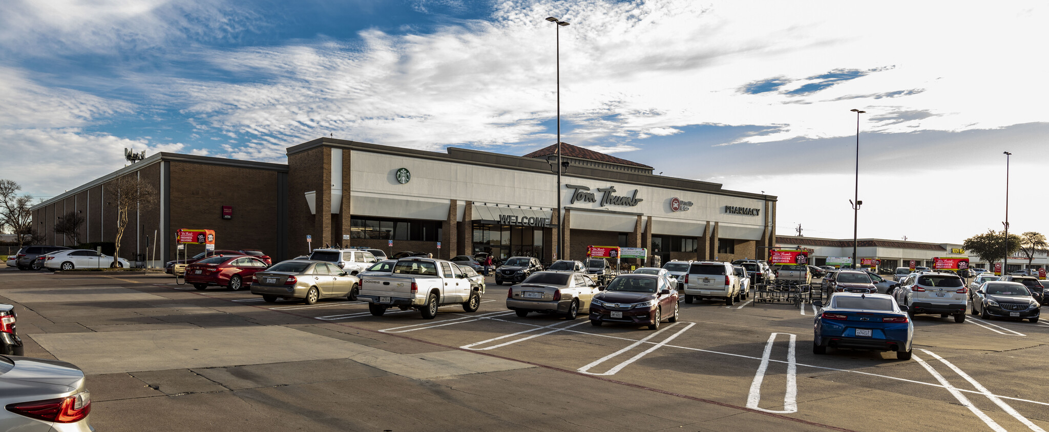 8602-8698 Skillman St, Dallas, TX for lease Primary Photo- Image 1 of 9