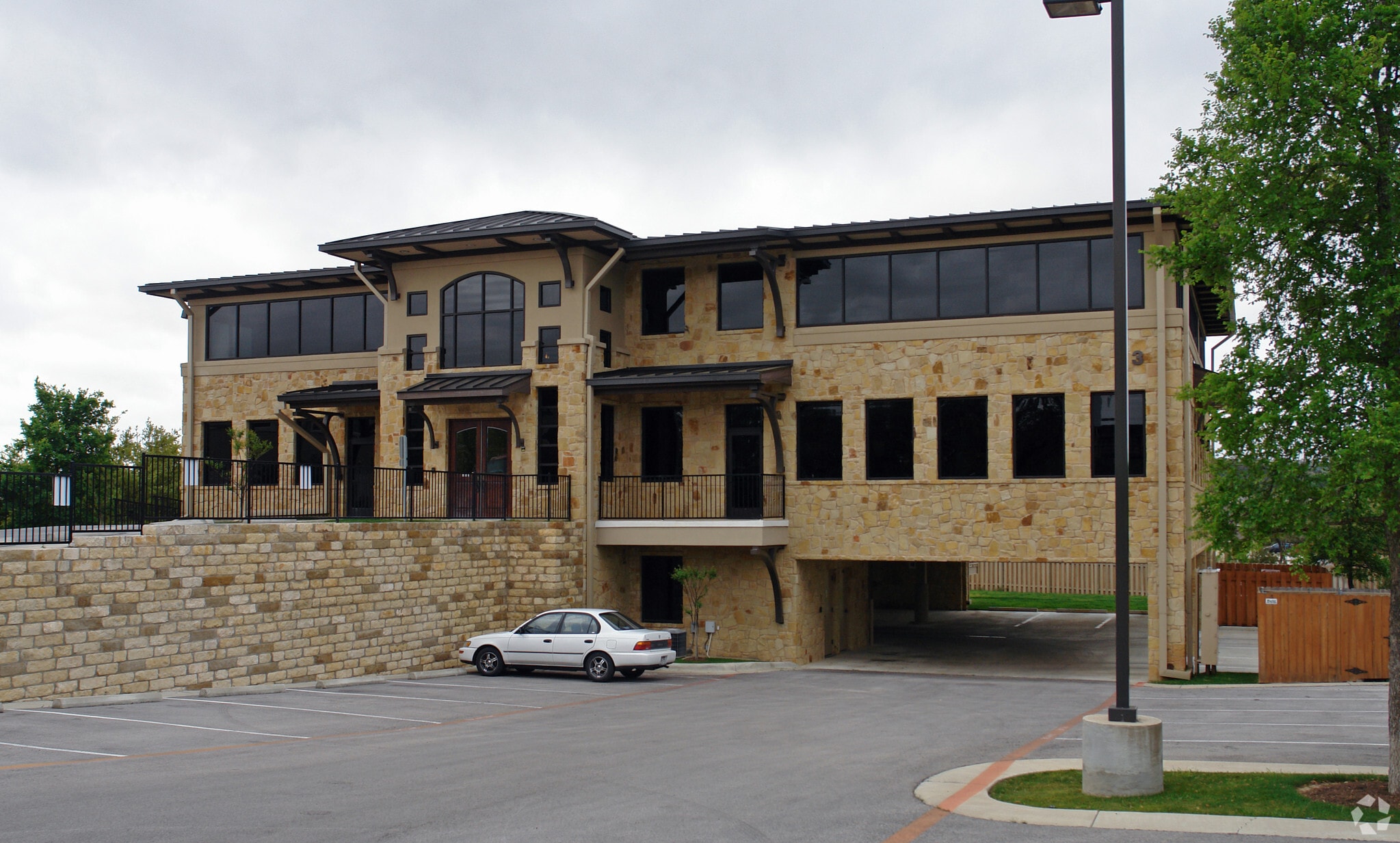 3 Lakeway Centre Ct, Austin, TX for lease Primary Photo- Image 1 of 32