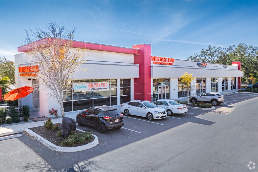 2659 Roosevelt Blvd, Clearwater, FL à louer - Photo du bâtiment - Image 2 de 5