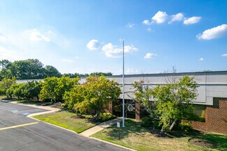 Plus de détails pour 105 Terry Dr, Newtown, PA - Local d'activités à louer