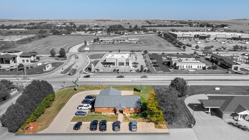 2 Insight Dr, Platteville, WI for sale - Building Photo - Image 1 of 48