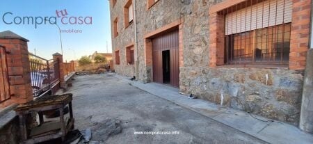 Industriel dans Segovia, Segovia à vendre - Photo du bâtiment - Image 2 de 6