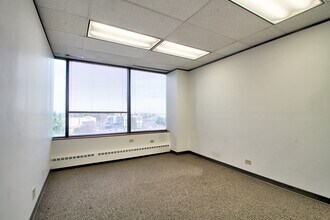 9035 Wadsworth Pky, Westminster, CO à louer Photo intérieure- Image 2 de 3