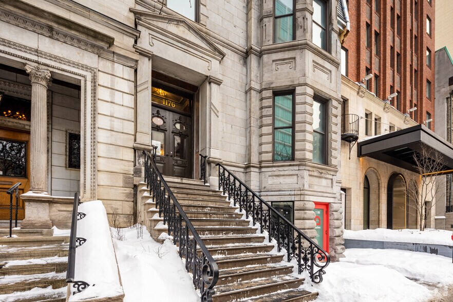 1176 Rue Sherbrooke O, Montréal, QC à louer - Photo du bâtiment - Image 2 de 7
