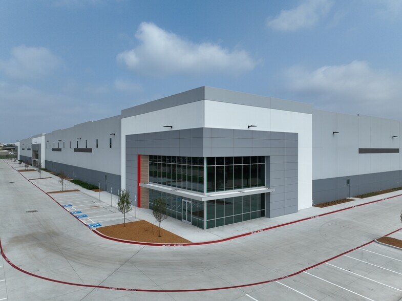 2100 State Highway 121, Grapevine, TX à louer - Photo du bâtiment - Image 2 de 4