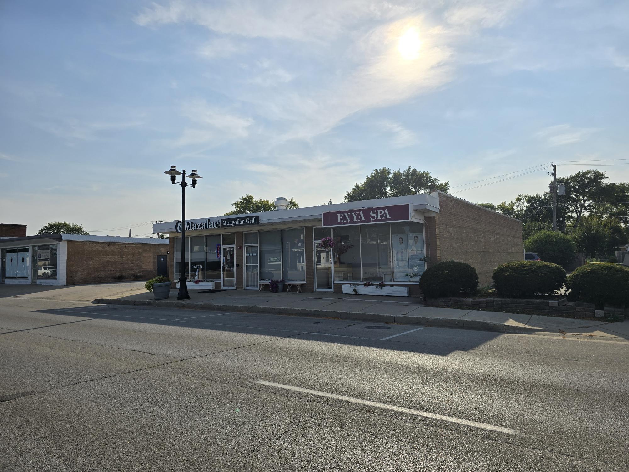 9216-9220 Waukegan Rd, Morton Grove, IL for lease Building Photo- Image 1 of 7