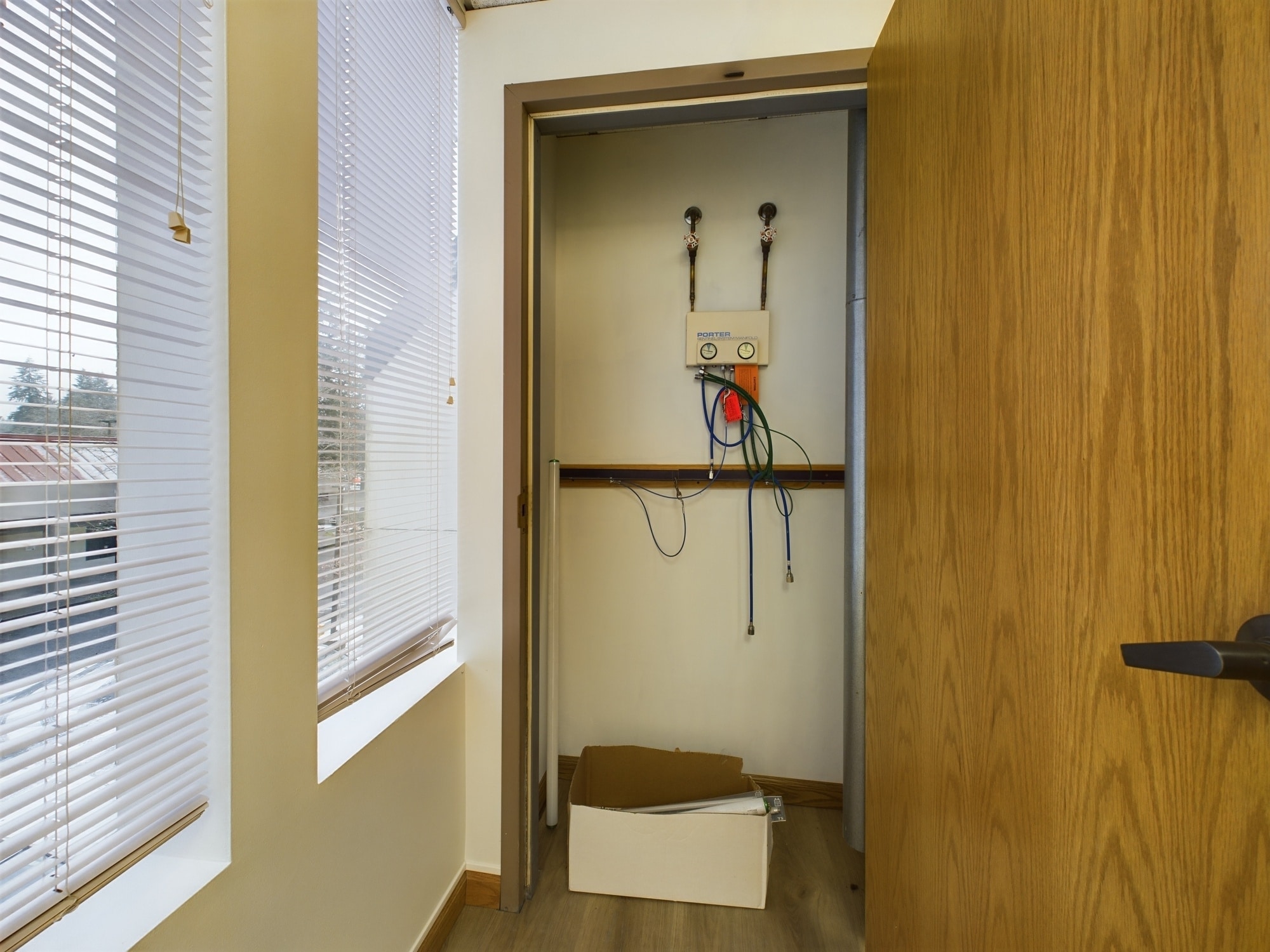 118 SW 330th St, Federal Way, WA for lease Interior Photo- Image 1 of 11