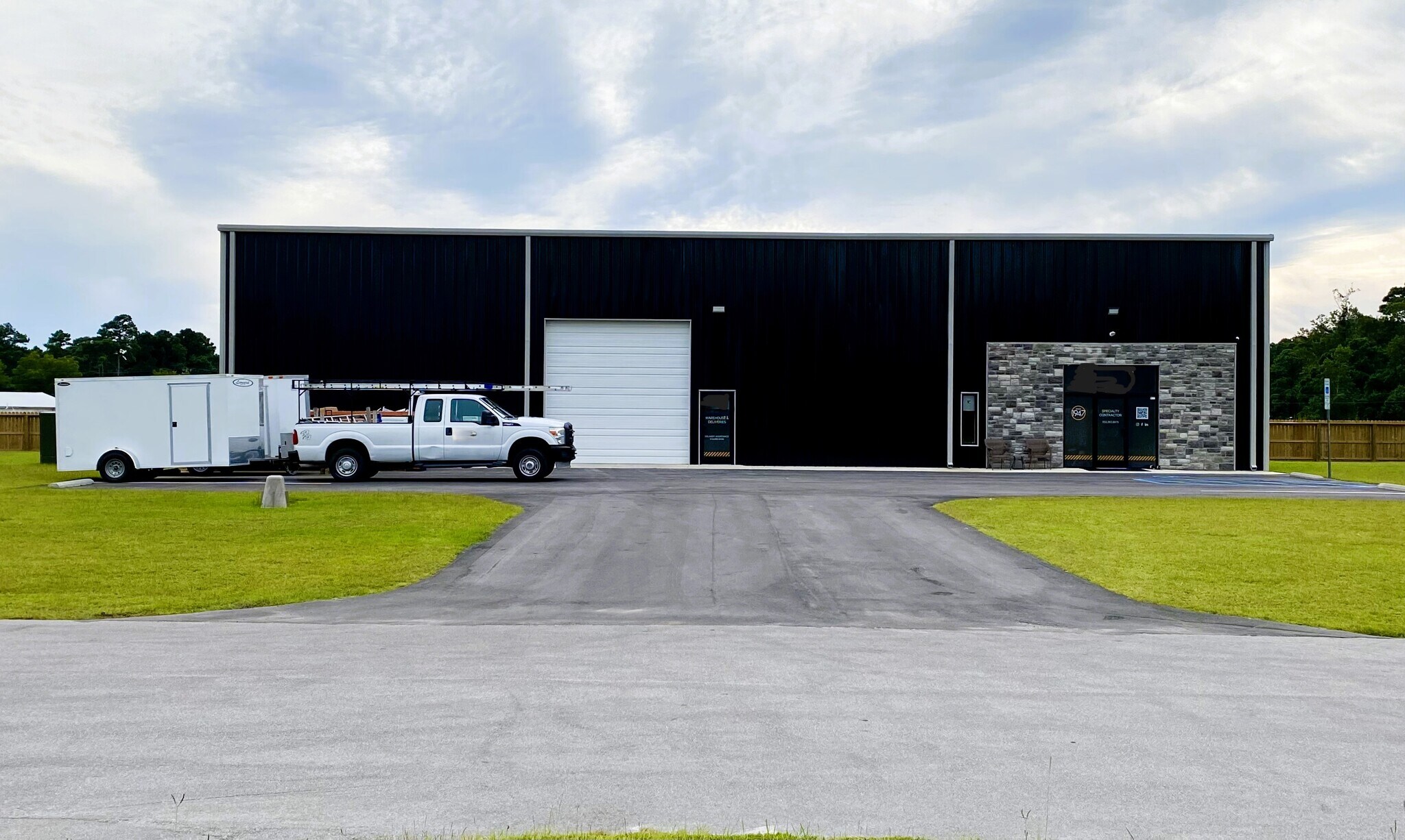 107 Freedom Park Dr, Hubert, NC à louer Photo du bâtiment- Image 1 de 3