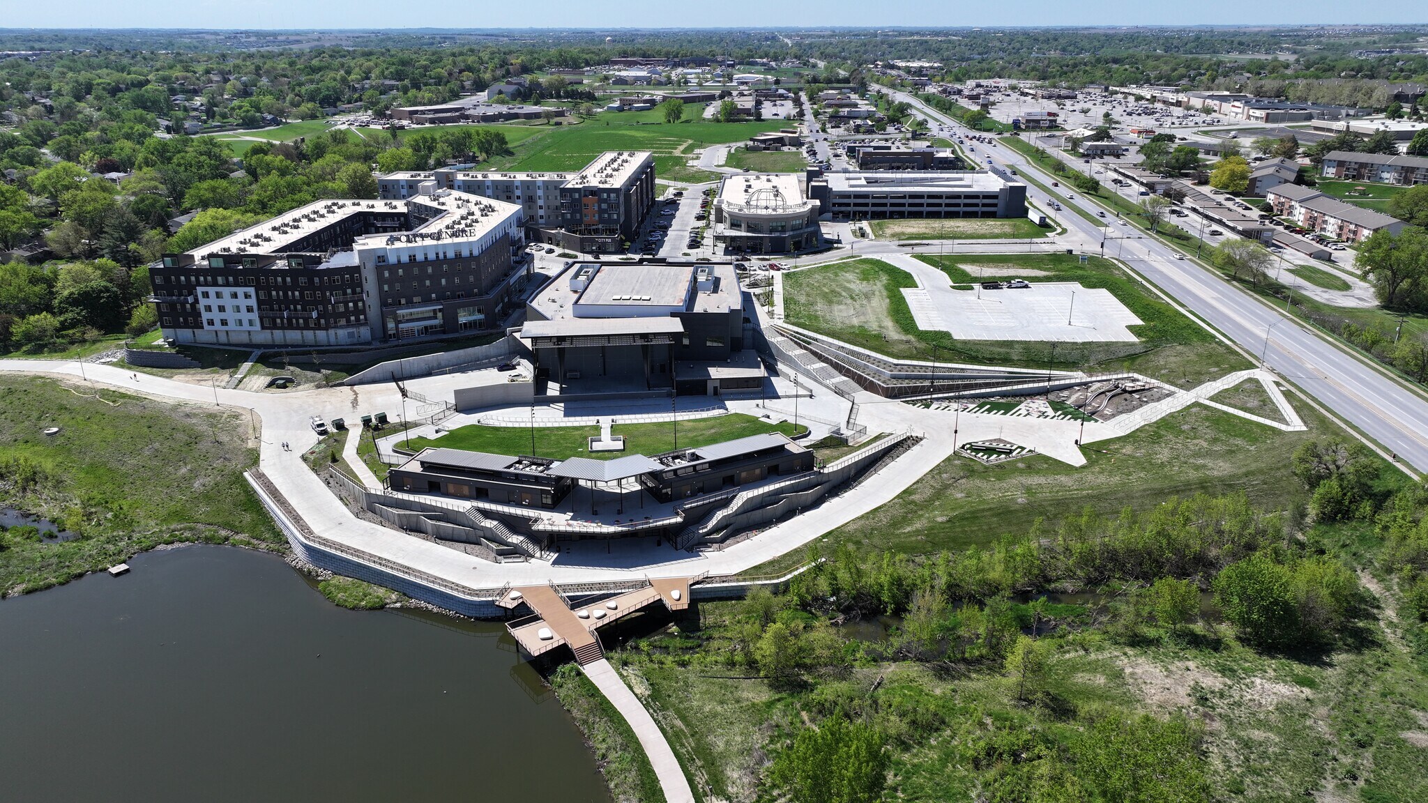 La Vista City Centre, La Vista, NE à louer Photo du bâtiment- Image 1 de 29