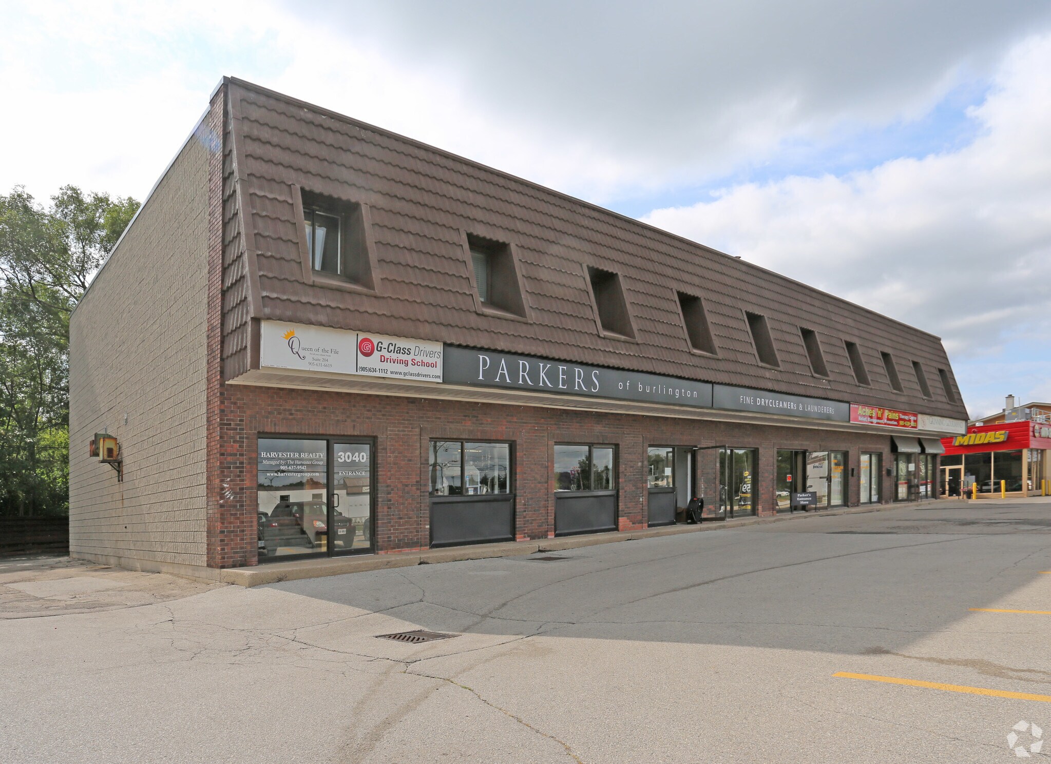 3040 New St, Burlington, ON for sale Primary Photo- Image 1 of 1