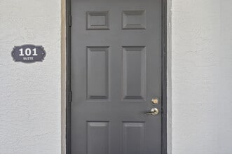 11350 66th St N, Largo, FL à louer Photo intérieure- Image 1 de 6