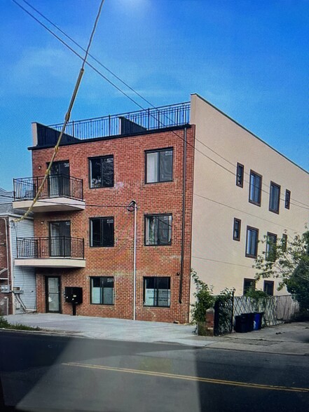 8218 Avenue J, Brooklyn, NY for sale - Building Photo - Image 1 of 1