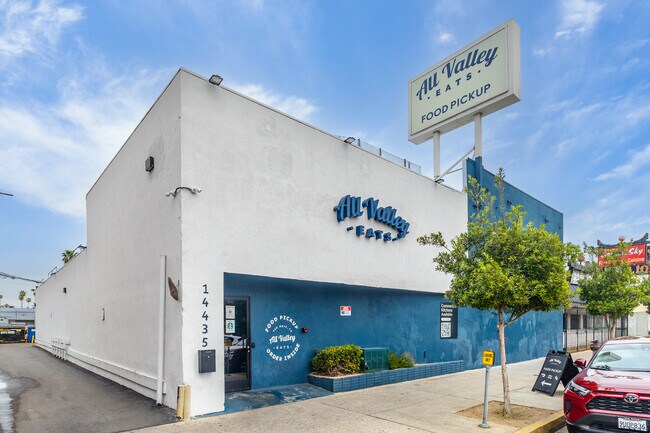 More details for 14435 Victory Blvd, Van Nuys, CA - Retail for Lease