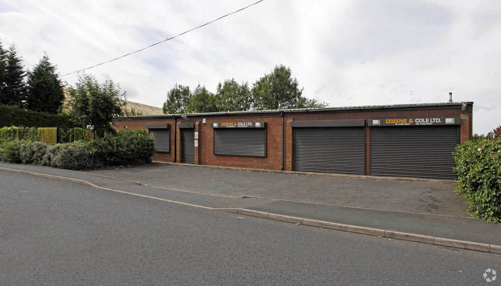 90 Spring Rd, Wolverhampton for sale - Building Photo - Image 2 of 2