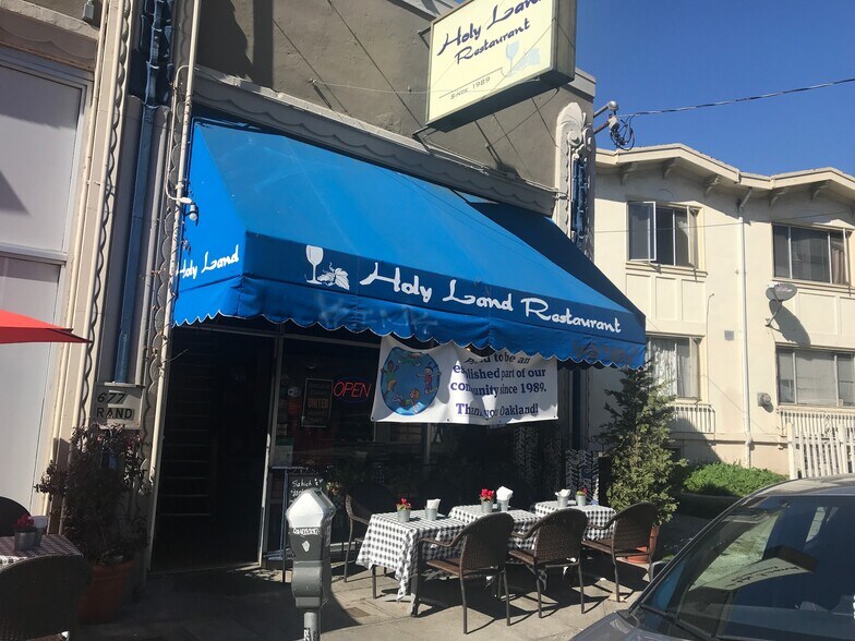 3199 Lakeshore Ave, Oakland, CA for lease - Building Photo - Image 3 of 3