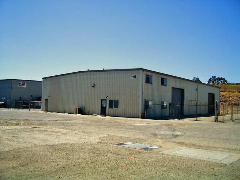 3915 Teal Ct, Benicia, CA for lease - Building Photo - Image 2 of 3