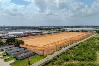 3550 Hardrock Rd, Grand Prairie, TX à louer Photo de construction- Image 1 de 3