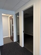 220 Riverside Ave, Jacksonville, FL for lease Interior Photo- Image 1 of 4