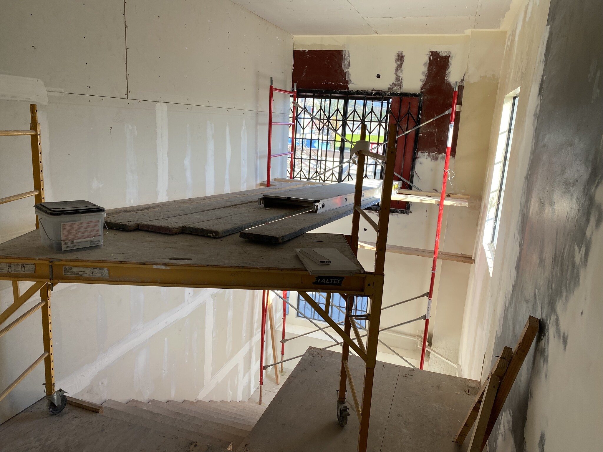 4516-4528 Whittier Blvd, Los Angeles, CA for lease Interior Photo- Image 1 of 9