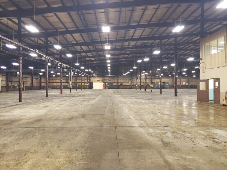 4600 S Lewis Blvd, Sioux City, IA à louer - Photo intérieure - Image 2 de 6