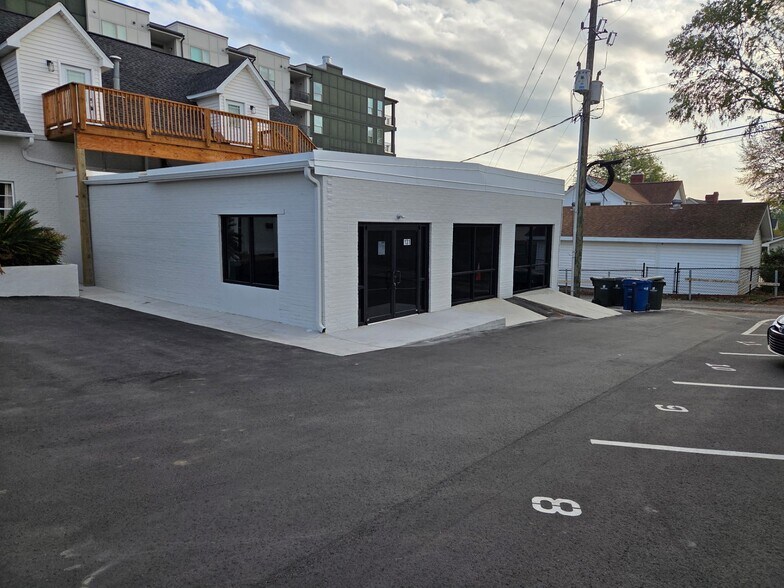 131-133 State St, West Columbia, SC à louer - Photo du bâtiment - Image 2 de 2
