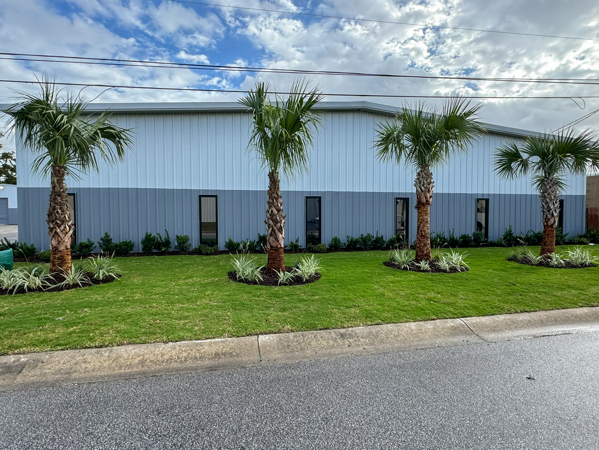 2520 Oscar Johnson Dr, North Charleston, SC for lease Building Photo- Image 1 of 5