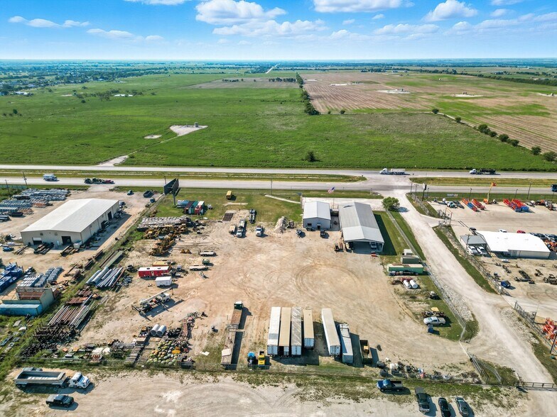 16430 W US Highway 380, Ponder, TX à vendre - Photo du bâtiment - Image 2 de 37