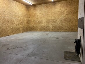 1617 W Evergreen Dr, Appleton, WI for lease Interior Photo- Image 2 of 3