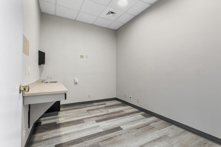92 High St, Medford, MA à vendre - Photo du bâtiment - Image 3 de 18