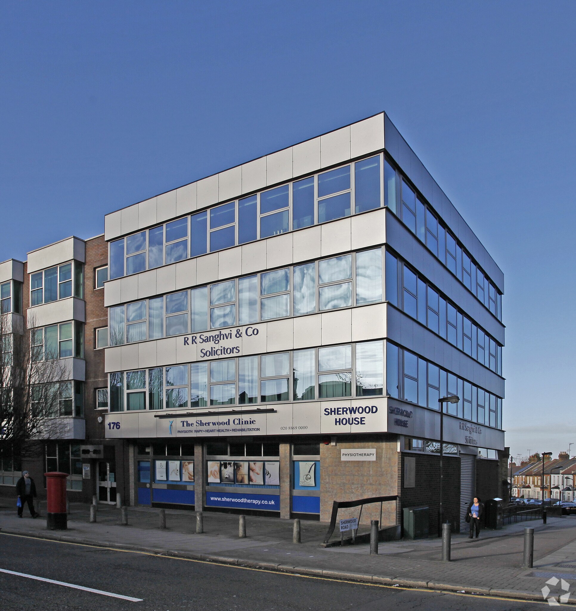 176 Northolt Rd, Harrow à vendre Photo principale- Image 1 de 3