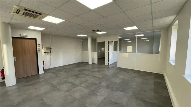 Office in Bussy-Saint-Georges for sale - Building Photo - Image 3 of 7