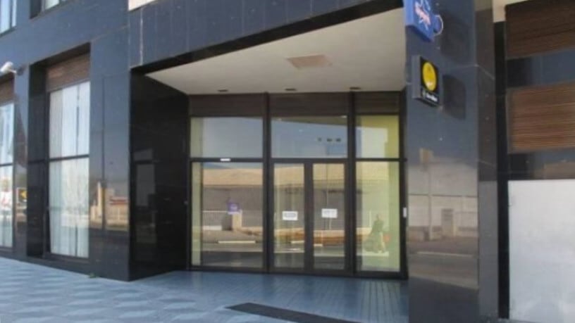 Carrer Matilde Salvador, 2, Vila-real, Castellón for sale - Building Photo - Image 2 of 2