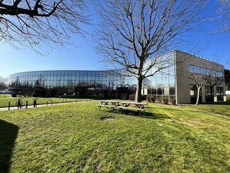 More details for 8 Rue Maryse Hilsz, Toulouse - Office for Lease