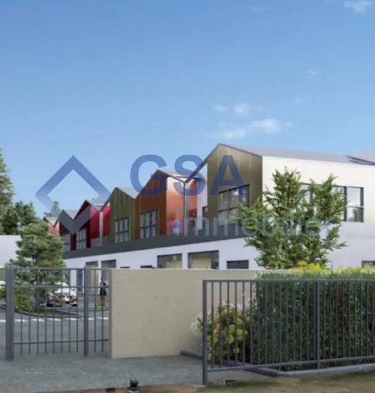 Flex in Montgeron for sale Building Photo- Image 1 of 5