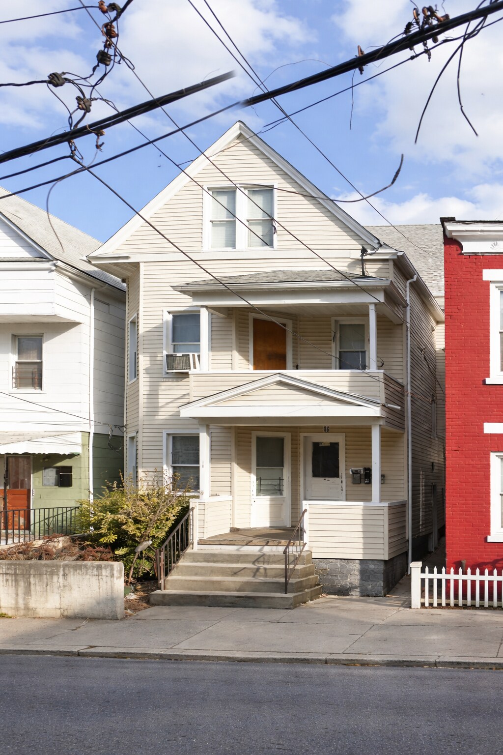 16 Saratoga Ave, Yonkers, NY for sale Primary Photo- Image 1 of 4