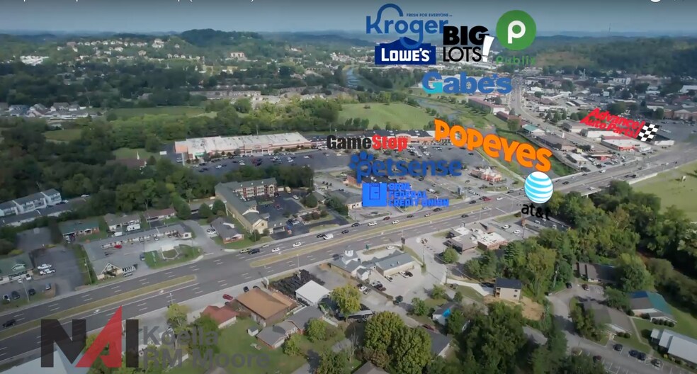 605-699 Parkway, Sevierville, TN à louer - Photo du bâtiment - Image 2 de 16