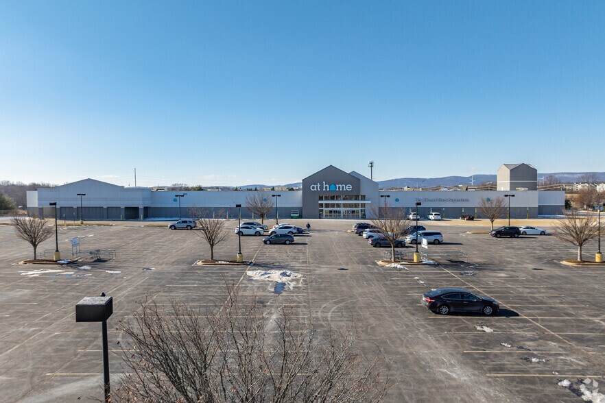 1811 Monocacy Blvd, Frederick, MD à louer - Photo du bâtiment - Image 3 de 6