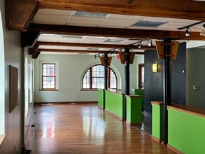 11 W Michigan Ave, Ypsilanti, MI for lease Interior Photo- Image 2 of 7