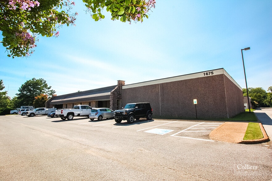 1682 Shelby Oaks Dr N, Memphis, TN for lease - Building Photo - Image 2 of 6