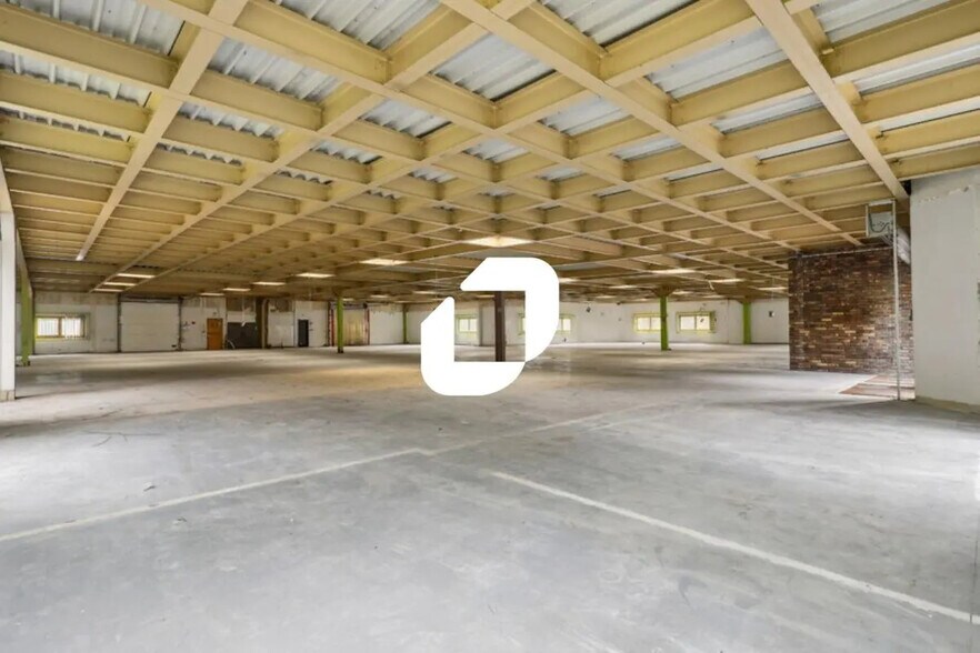 Office in Croissy-Beaubourg for lease - Building Photo - Image 3 of 14