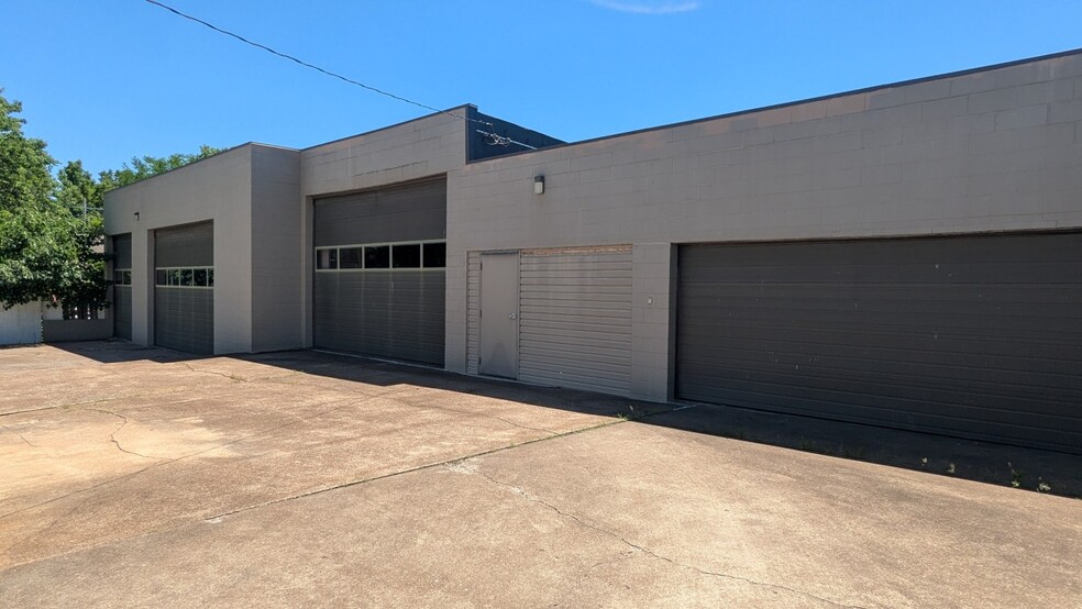 3004 S Belt W, Belleville, IL for sale - Primary Photo - Image 1 of 6