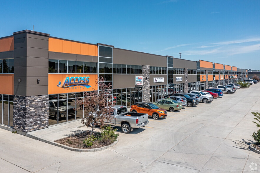 190 Carleton Dr, St. Albert, AB for lease - Building Photo - Image 1 of 24